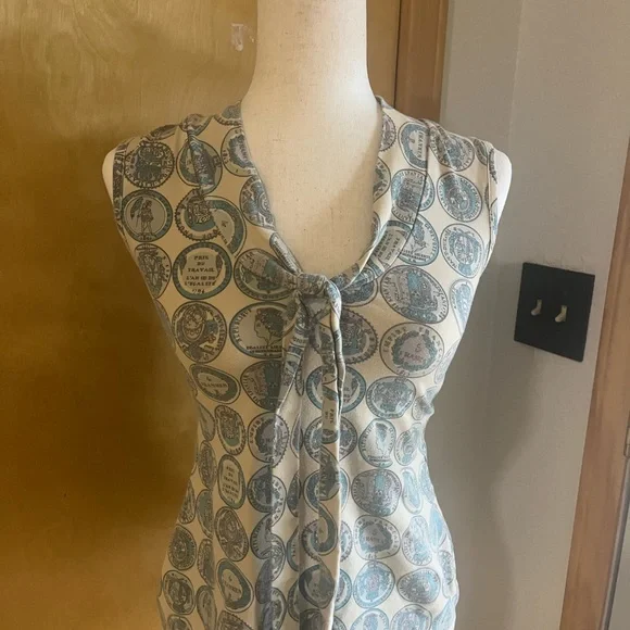Vintage Print Sleeveless Top - Picture 1 of 4